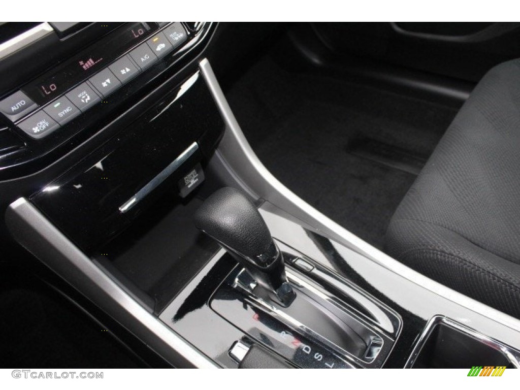 2017 Accord EX Sedan - Modern Steel Metallic / Black photo #22