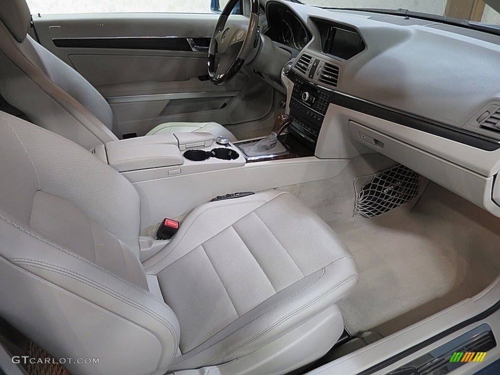 2011 E 550 Cabriolet - Quartz Blue Metallic / Ash/Dark Grey photo #18