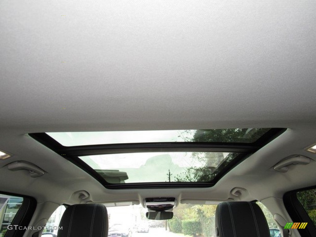 2018 Land Rover Range Rover Velar S Sunroof Photo #124340886