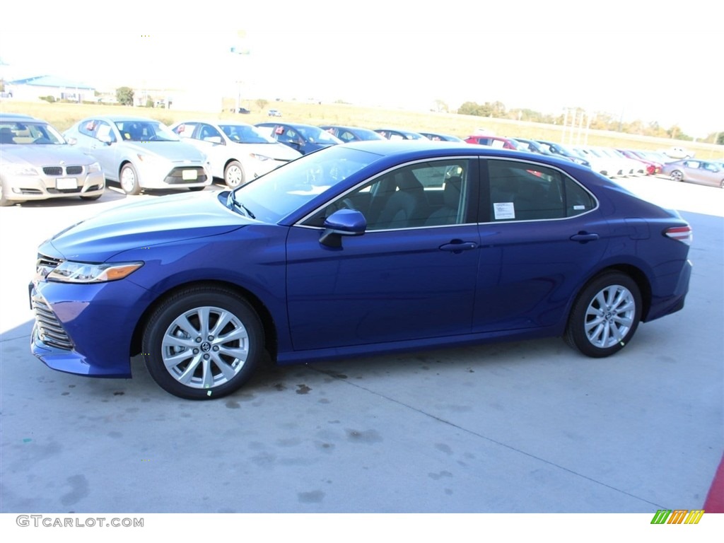 2018 Camry LE - Blue Crush Metallic / Black photo #5