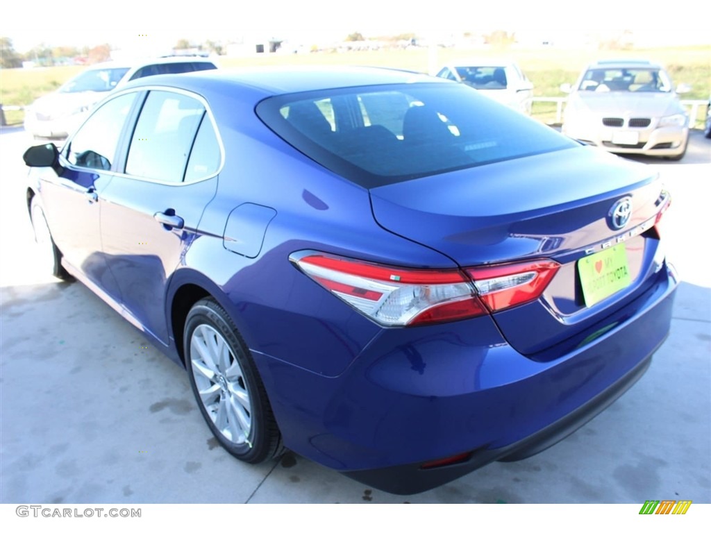 2018 Camry LE - Blue Crush Metallic / Black photo #6
