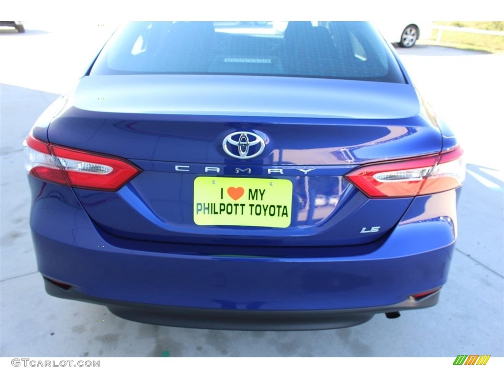2018 Camry LE - Blue Crush Metallic / Black photo #7