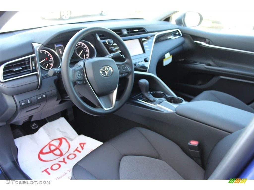2018 Camry LE - Blue Crush Metallic / Black photo #10