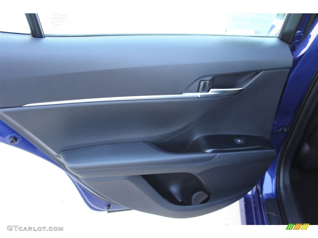2018 Camry LE - Blue Crush Metallic / Black photo #21