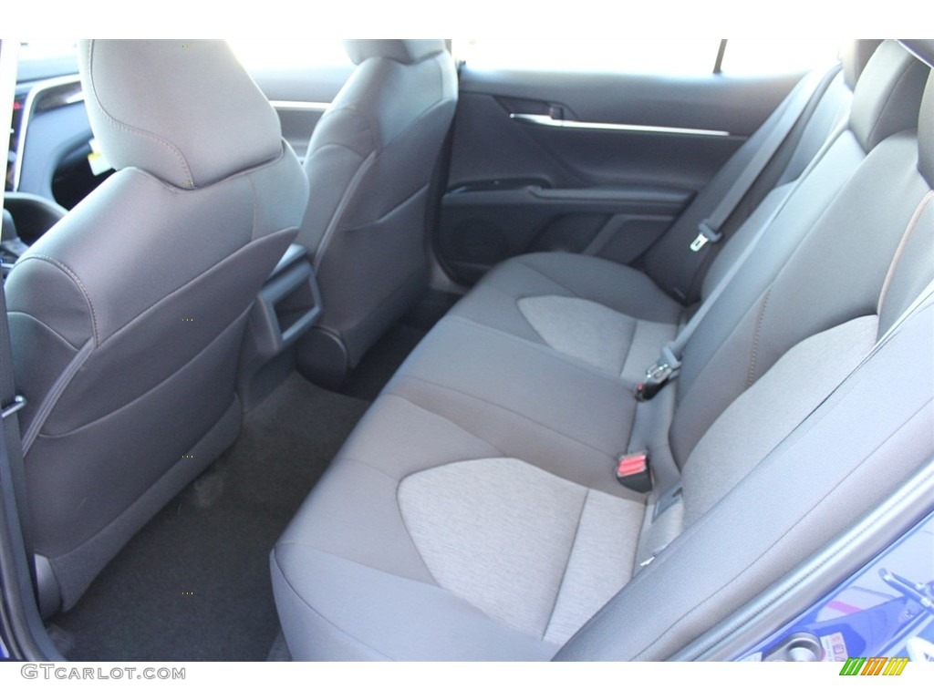 2018 Camry LE - Blue Crush Metallic / Black photo #23