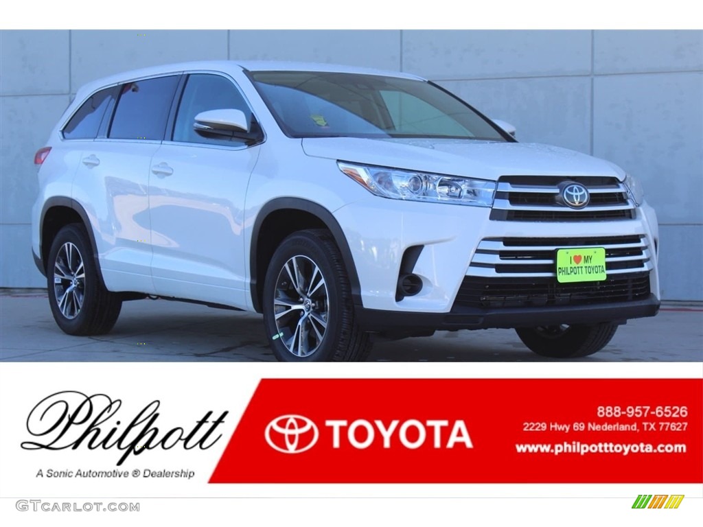 Blizzard White Pearl Toyota Highlander