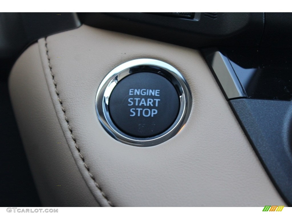 2018 Toyota RAV4 Limited Controls Photo #124349144