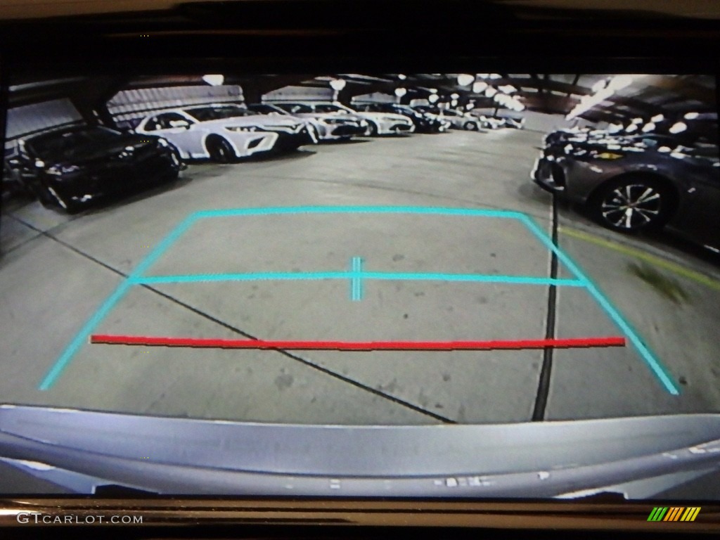 2018 Camry LE - Celestial Silver Metallic / Black photo #13