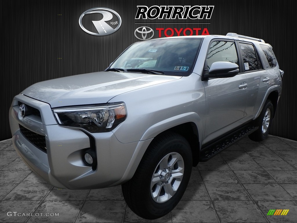 2018 4Runner SR5 4x4 - Classic Silver Metallic / Black photo #4