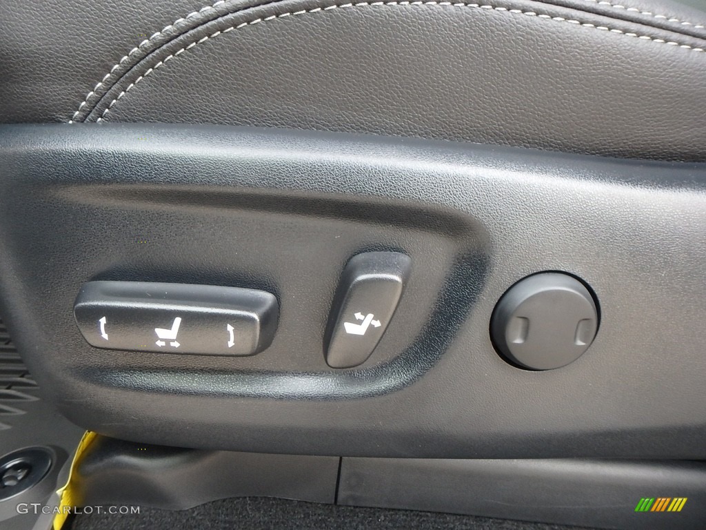 2018 4Runner SR5 4x4 - Classic Silver Metallic / Black photo #11