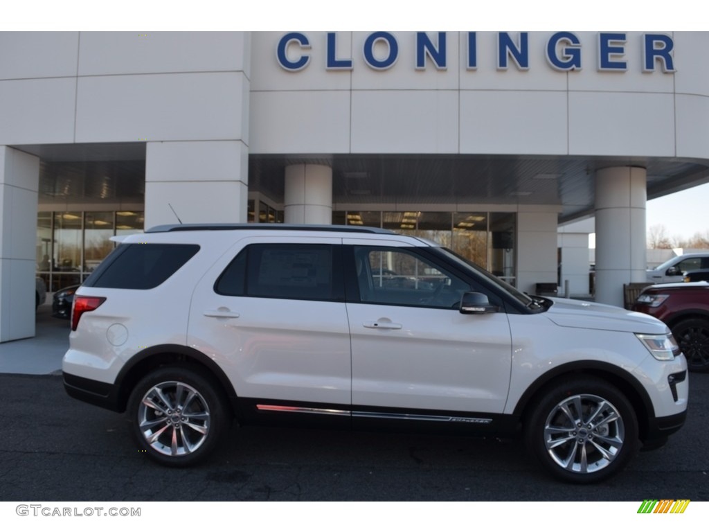 2018 Explorer XLT - White Platinum / Medium Stone photo #2