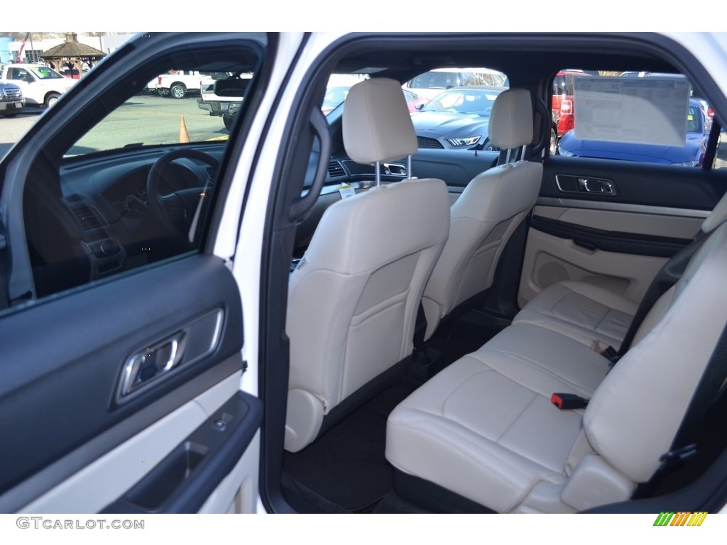 2018 Explorer XLT - White Platinum / Medium Stone photo #8