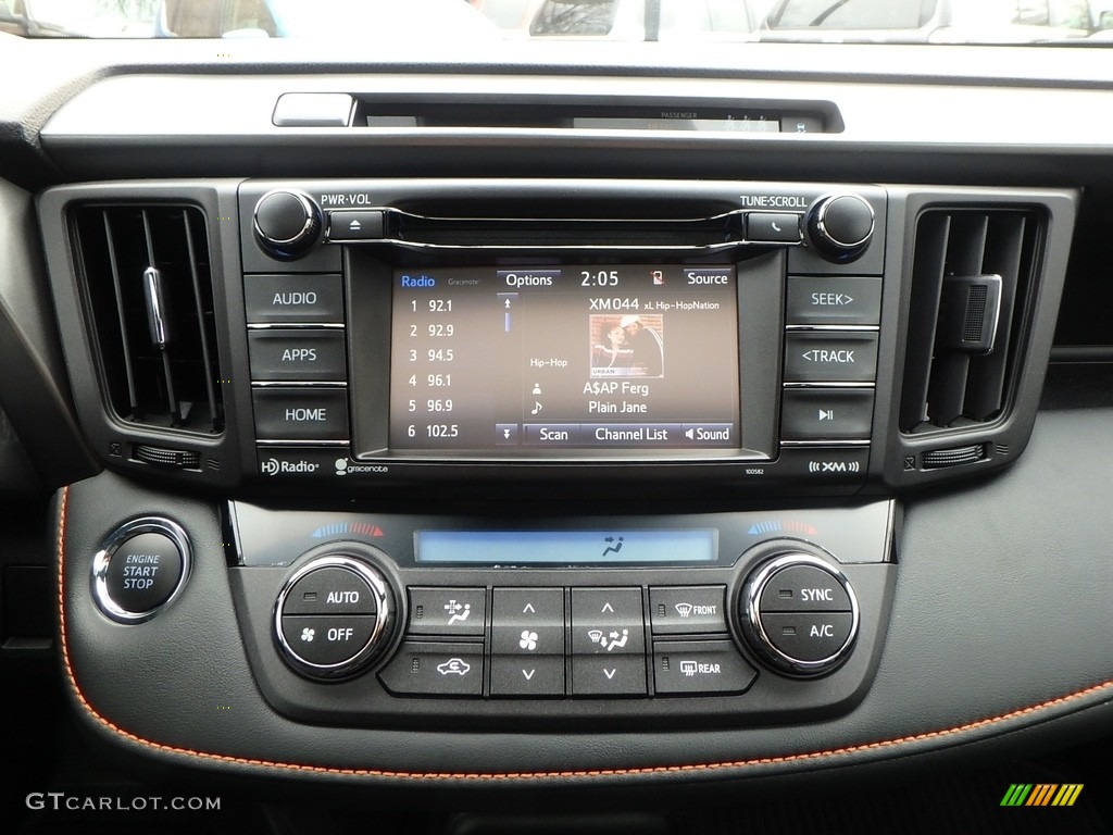 2018 Toyota RAV4 SE AWD Controls Photo #124356907