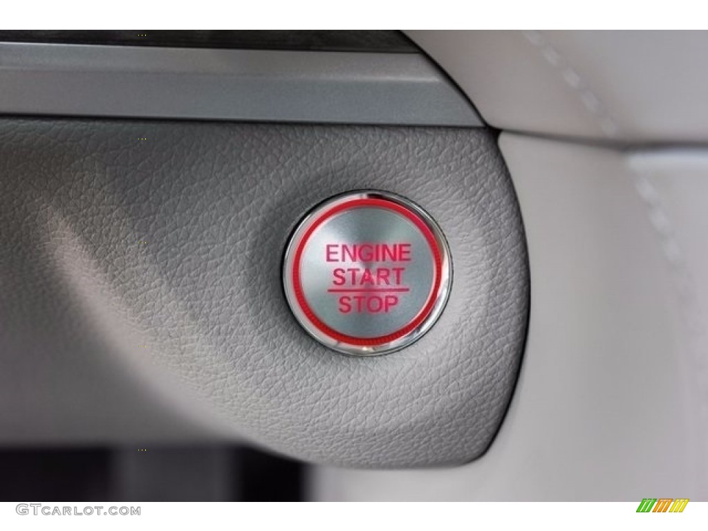 2018 Acura RLX Technology Controls Photo #124363413