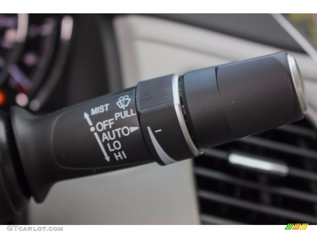 2018 Acura RLX Technology Controls Photo #124363453