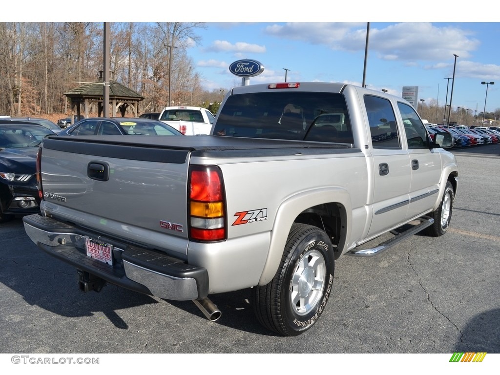 2005 Sierra 1500 SLT Crew Cab 4x4 - Sand Beige Metallic / Dark Pewter photo #3