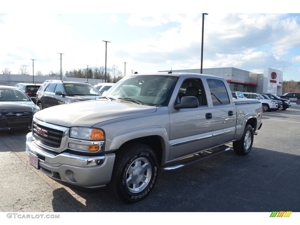 2005 Sierra 1500 SLT Crew Cab 4x4 - Sand Beige Metallic / Dark Pewter photo #7