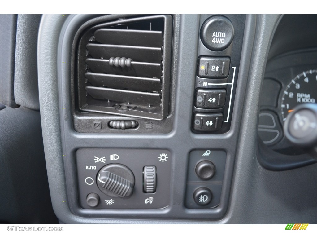 2005 Sierra 1500 SLT Crew Cab 4x4 - Sand Beige Metallic / Dark Pewter photo #24