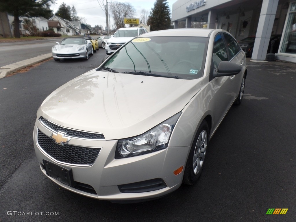 2012 Cruze LS - Gold Mist Metallic / Jet Black/Medium Titanium photo #3
