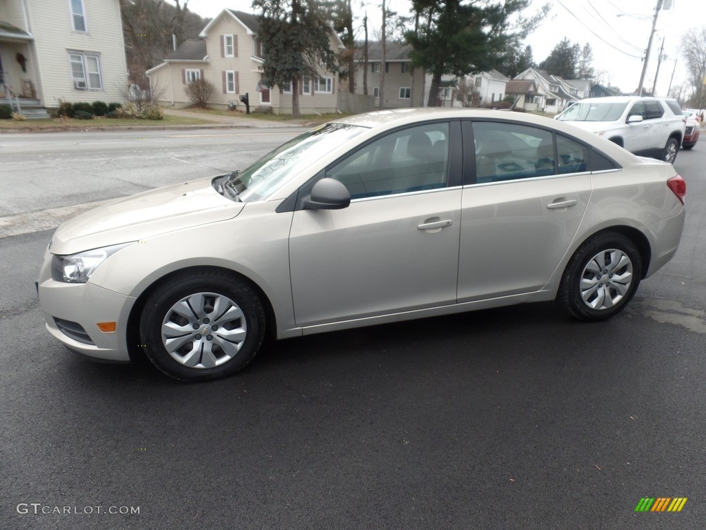 2012 Cruze LS - Gold Mist Metallic / Jet Black/Medium Titanium photo #4