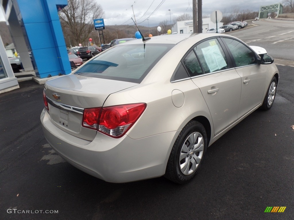2012 Cruze LS - Gold Mist Metallic / Jet Black/Medium Titanium photo #7