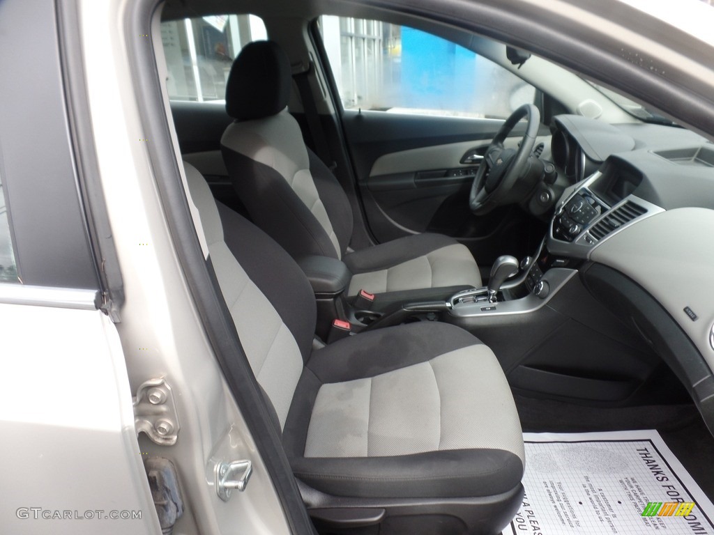 2012 Cruze LS - Gold Mist Metallic / Jet Black/Medium Titanium photo #8