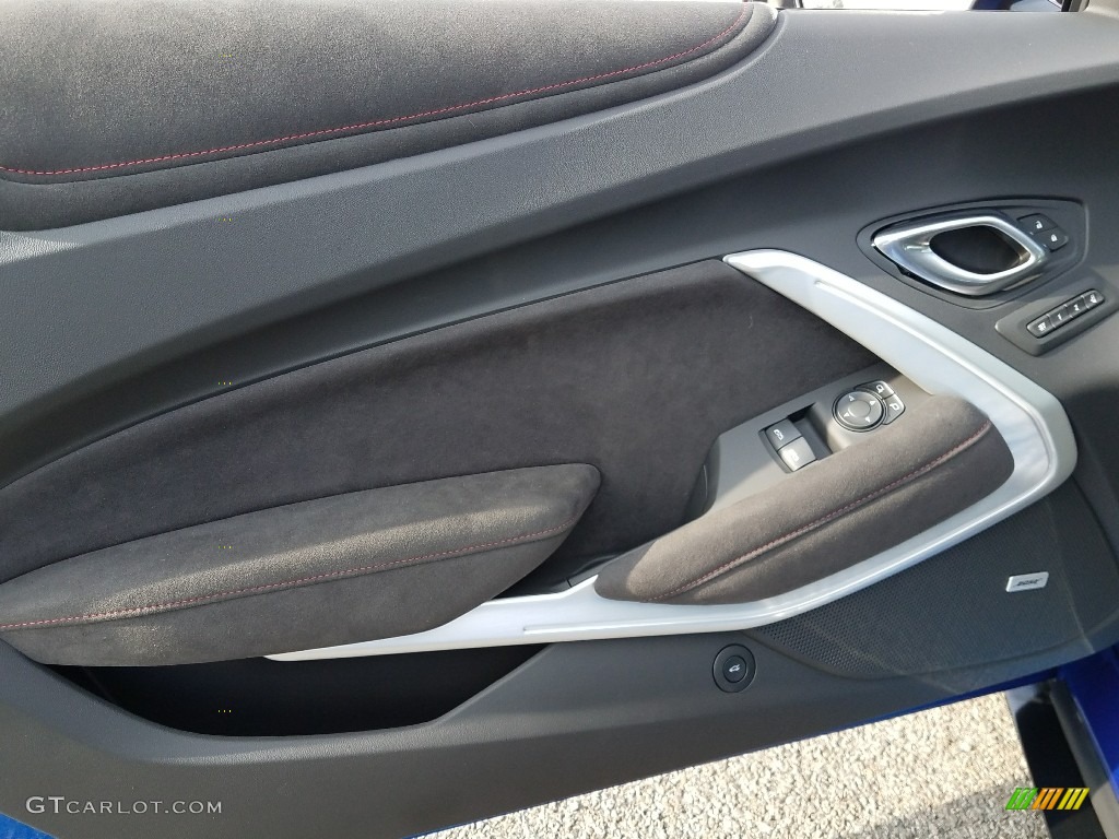 2018 Chevrolet Camaro ZL1 Coupe Jet Black Door Panel Photo #124366332