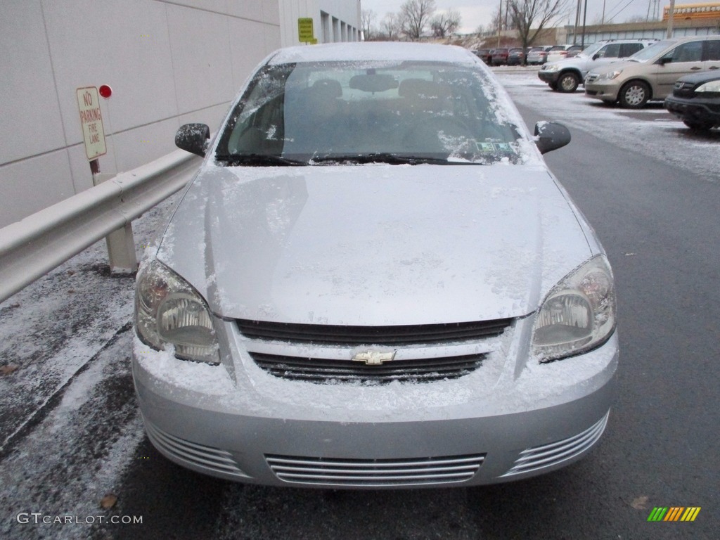 2009 Cobalt LS Sedan - Silver Ice Metallic / Gray photo #8