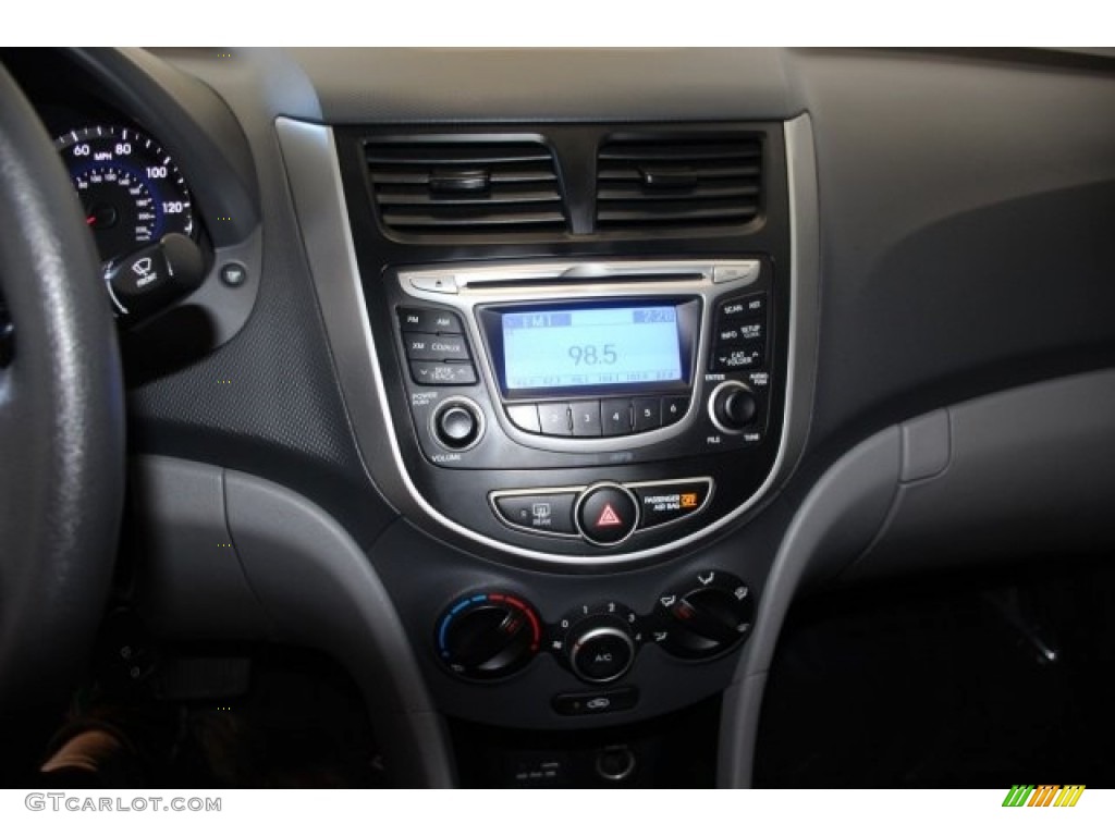 2013 Accent GLS 4 Door - Cyclone Gray / Gray photo #14