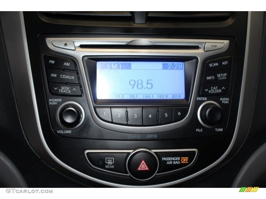 2013 Accent GLS 4 Door - Cyclone Gray / Gray photo #15