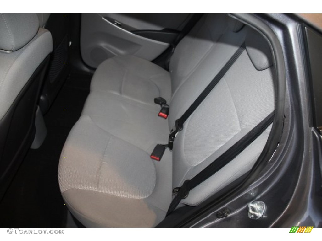 2013 Accent GLS 4 Door - Cyclone Gray / Gray photo #19
