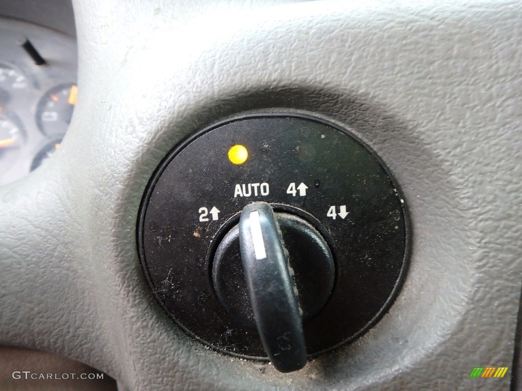 2003 TrailBlazer LS 4x4 - Indigo Blue Metallic / Medium Oak photo #19