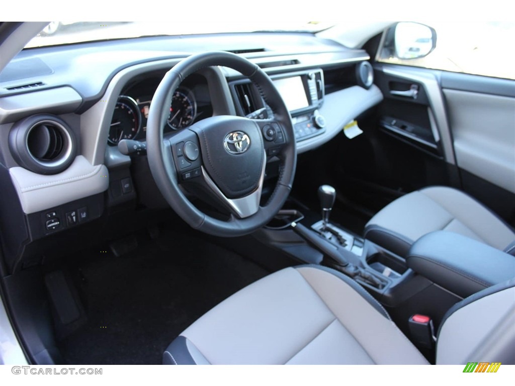 2018 RAV4 Limited - Silver Sky Metallic / Ash photo #11