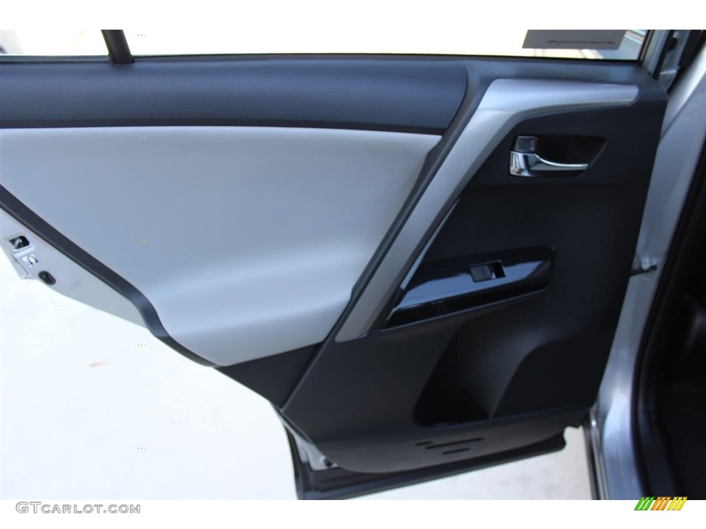 2018 RAV4 Limited - Silver Sky Metallic / Ash photo #26