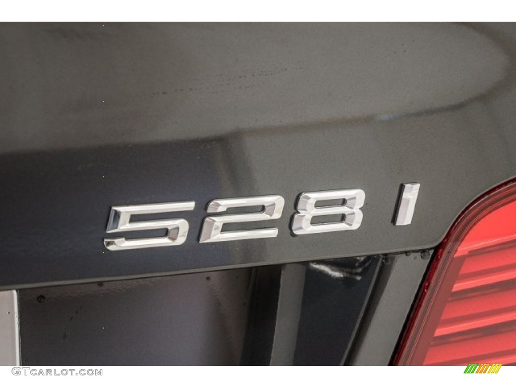 2015 5 Series 528i Sedan - Dark Graphite Metallic / Venetian Beige photo #7