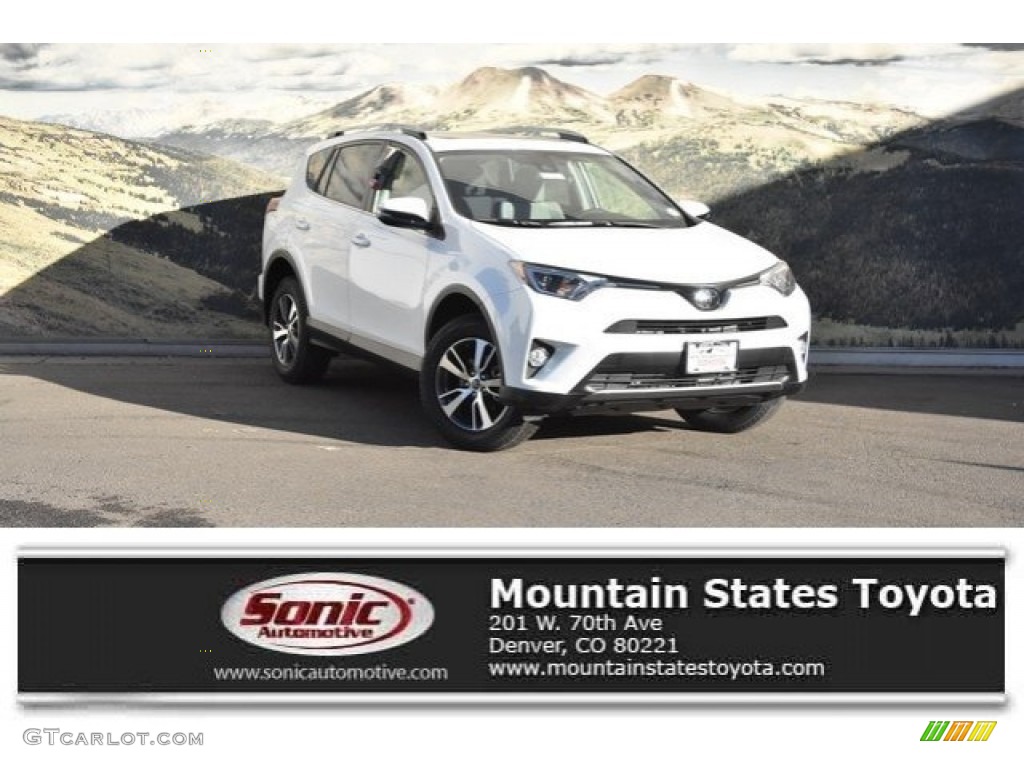 2018 RAV4 XLE AWD - Super White / Ash photo #1