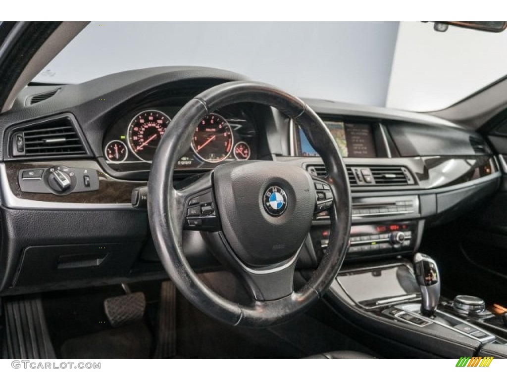 2015 5 Series 528i Sedan - Dark Graphite Metallic / Black photo #17