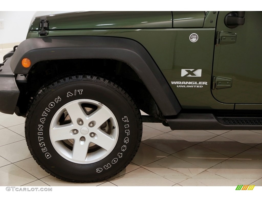 2009 Wrangler Unlimited X 4x4 - Jeep Green Metallic / Dark Khaki/Medium Khaki photo #15