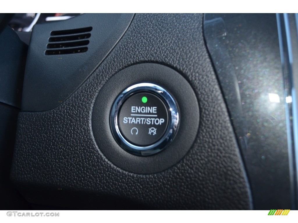 2018 Explorer XLT - Magnetic Metallic / Medium Stone photo #21