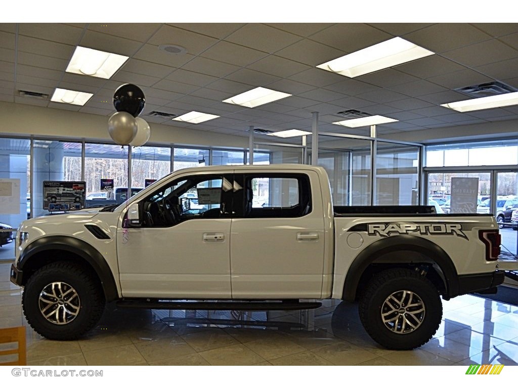 2018 F150 SVT Raptor SuperCrew 4x4 - Oxford White / Black photo #2