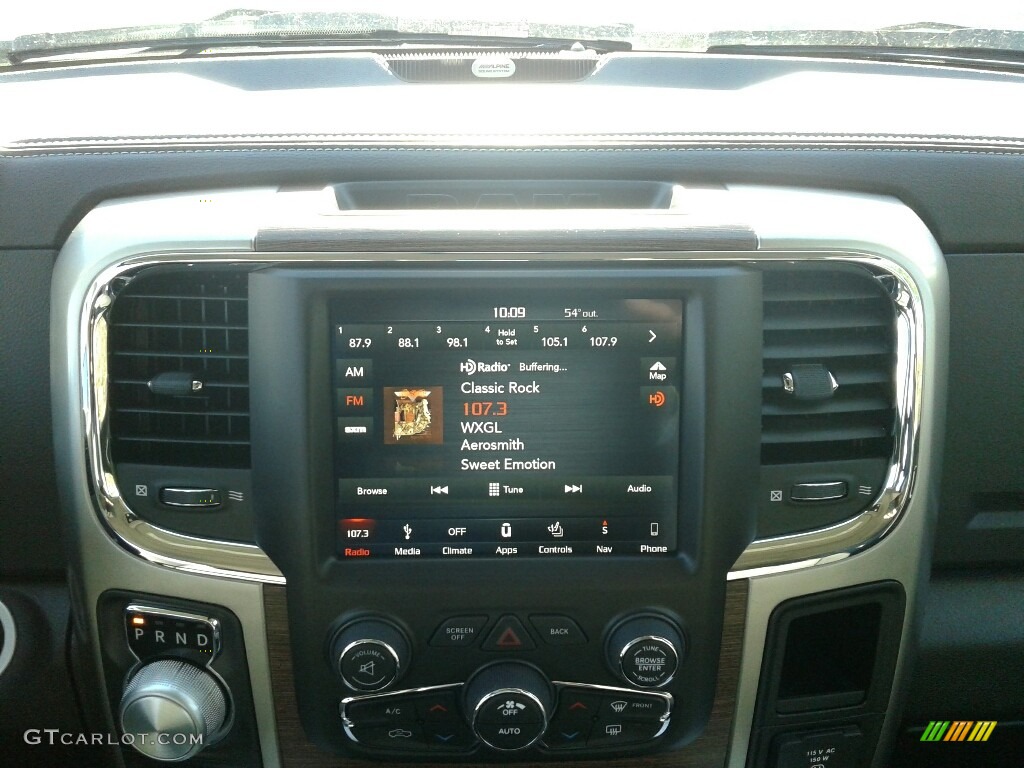 2018 1500 Laramie Crew Cab - Brilliant Black Crystal Pearl / Black photo #15