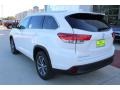 2018 Blizzard White Pearl Toyota Highlander XLE  photo #5