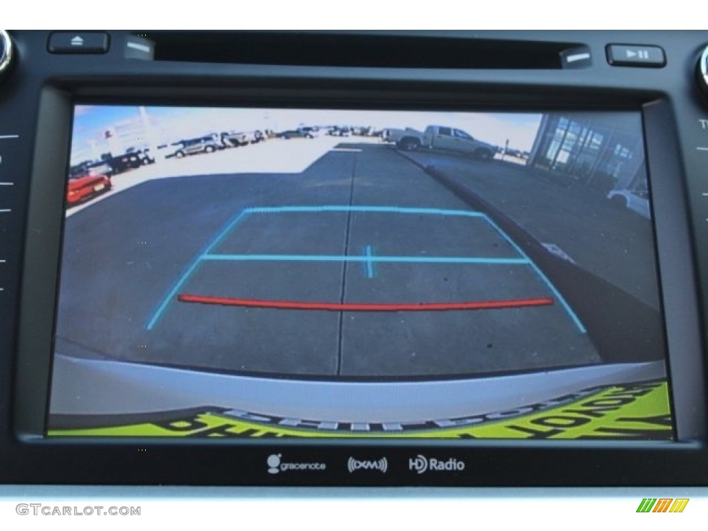 2018 Highlander XLE - Blizzard White Pearl / Almond photo #12