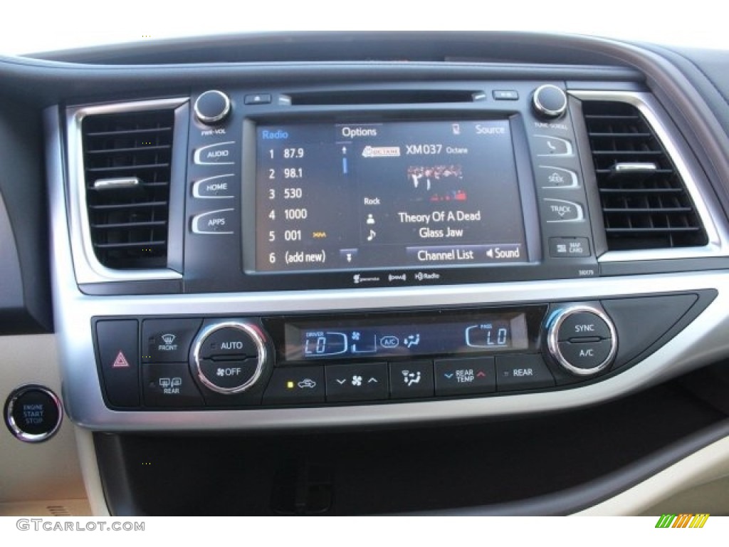 2018 Highlander XLE - Blizzard White Pearl / Almond photo #14