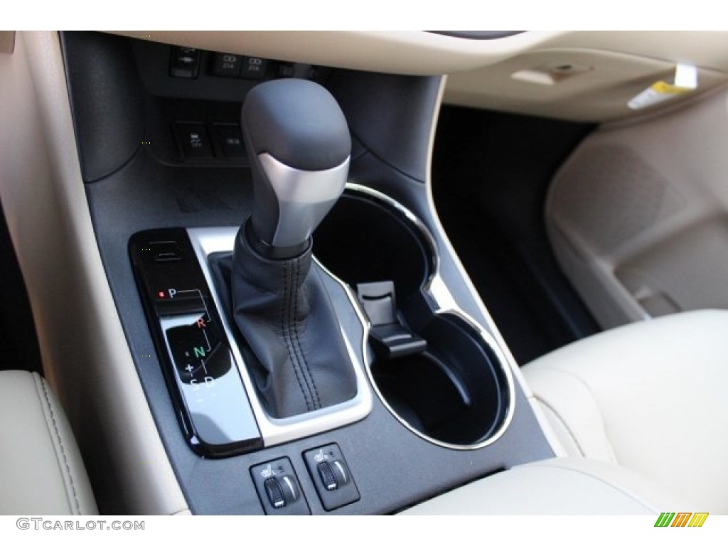 2018 Highlander XLE - Blizzard White Pearl / Almond photo #16