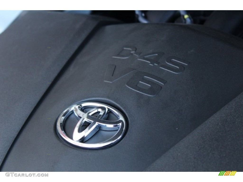 2018 Highlander XLE - Blizzard White Pearl / Almond photo #27