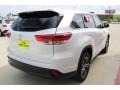 2018 Blizzard White Pearl Toyota Highlander LE  photo #7