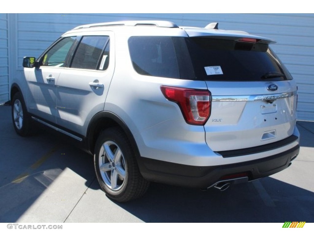 2018 Explorer XLT - Ingot Silver / Ebony Black photo #6