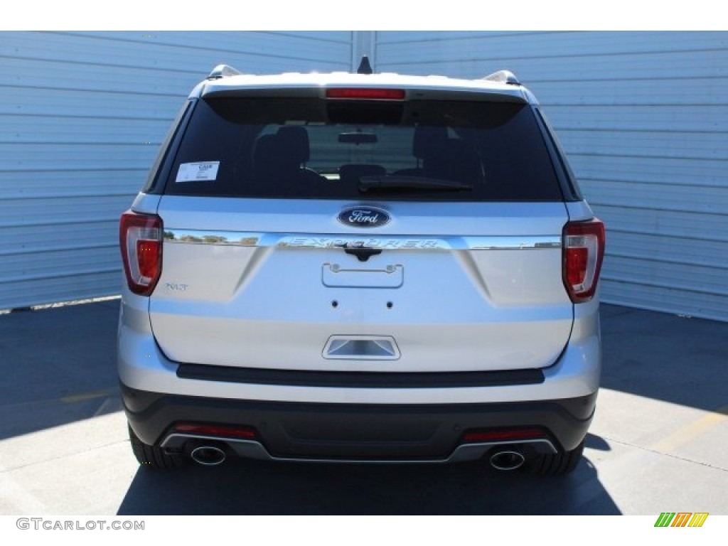 2018 Explorer XLT - Ingot Silver / Ebony Black photo #7