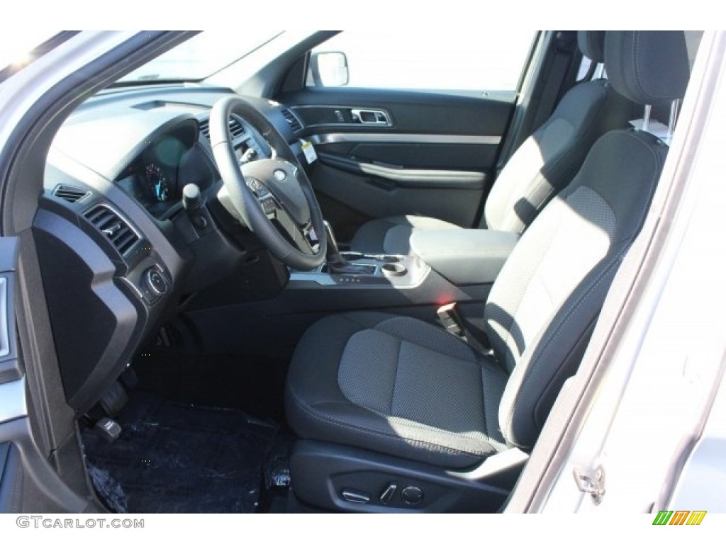 2018 Explorer XLT - Ingot Silver / Ebony Black photo #11